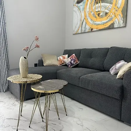 Eleni's Mountainview By The Sea