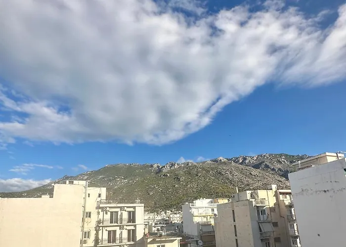 Eleni's Mountainview By The Sea